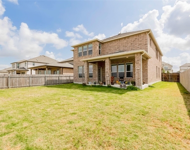 3712 Forino Dr - Photo Thumbnail 37