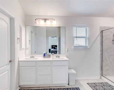 3712 Forino Dr - Photo Thumbnail 28