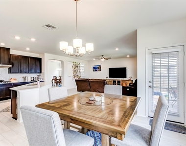 3712 Forino Dr - Photo Thumbnail 17