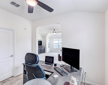 3712 Forino Dr - Photo Thumbnail 27