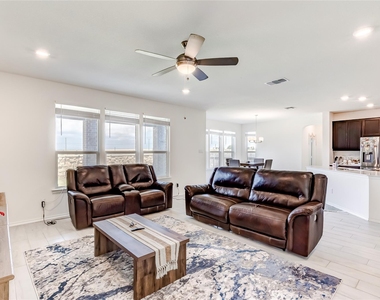 3712 Forino Dr - Photo Thumbnail 9