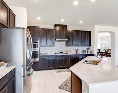 3712 Forino Dr - Photo Thumbnail 14