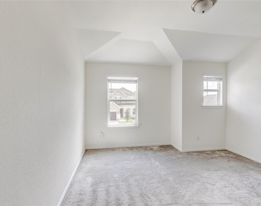 3712 Forino Dr - Photo Thumbnail 31