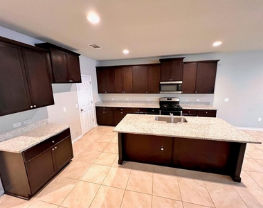 5717 Lehman Way - Photo Thumbnail 5