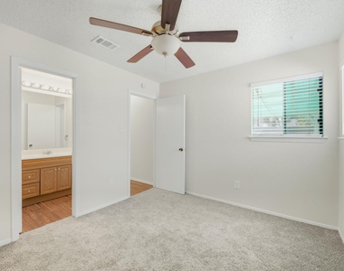 2602 Colquitt Cv - Photo Thumbnail 24