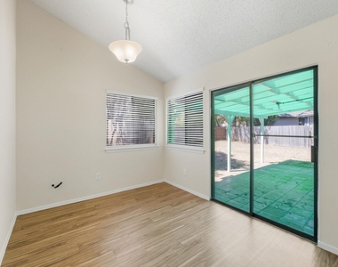 2602 Colquitt Cv - Photo Thumbnail 9