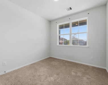 202 Eagle Mountain Trl - Photo Thumbnail 25