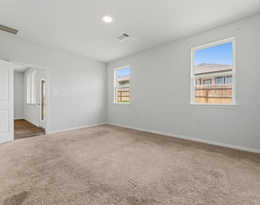 202 Eagle Mountain Trl - Photo Thumbnail 17