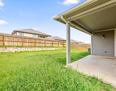 202 Eagle Mountain Trl - Photo Thumbnail 34