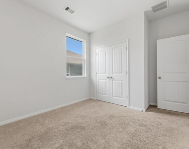 202 Eagle Mountain Trl - Photo Thumbnail 30