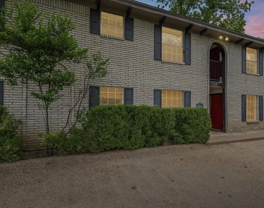 1700 Houston St - Photo Thumbnail 1