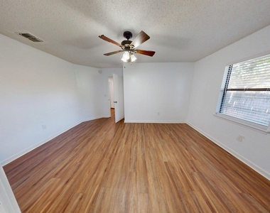 362 Filmore Drive - Photo Thumbnail 21
