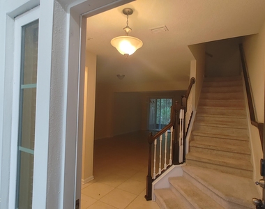 147 San Briso Way - Photo Thumbnail 2