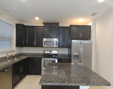 147 San Briso Way - Photo Thumbnail 9