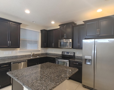 147 San Briso Way - Photo Thumbnail 10