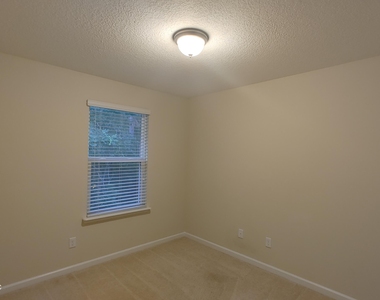 147 San Briso Way - Photo Thumbnail 12