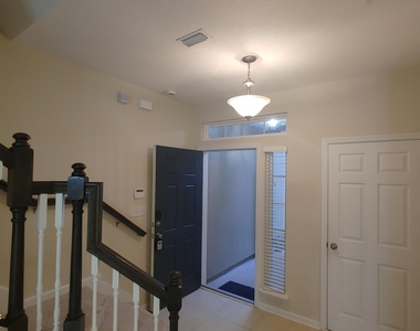 147 San Briso Way - Photo Thumbnail 3