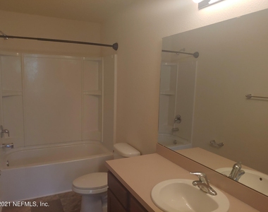 340 Servia Drive - Photo Thumbnail 7