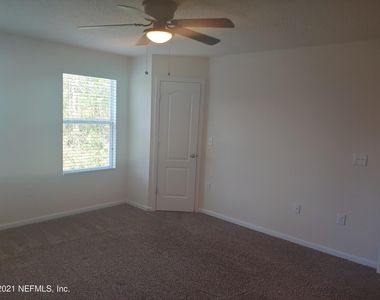 340 Servia Drive - Photo Thumbnail 10