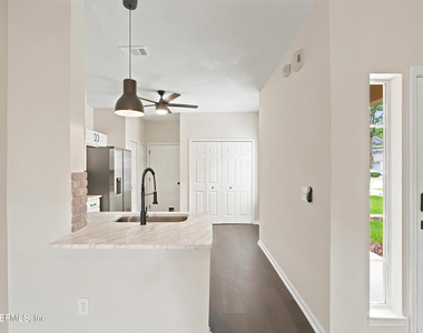 577 Scrub Jay Drive - Photo Thumbnail 5