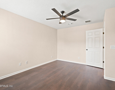 577 Scrub Jay Drive - Photo Thumbnail 19