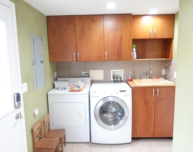 9544 Nerbonne Avenue - Photo Thumbnail 14