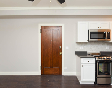 640 W Wrightwood Avenue - Photo Thumbnail 8
