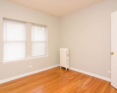 5736 N Winthrop Avenue - Photo Thumbnail 14