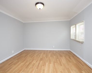2609 W Thomas Street - Photo Thumbnail 10