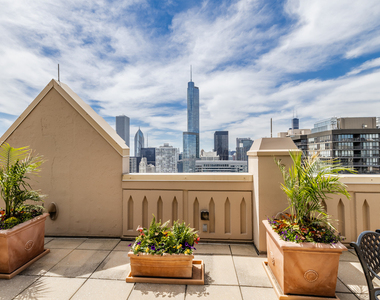 21 E Huron Street - Photo Thumbnail 95