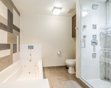 21 E Huron Street - Photo Thumbnail 48