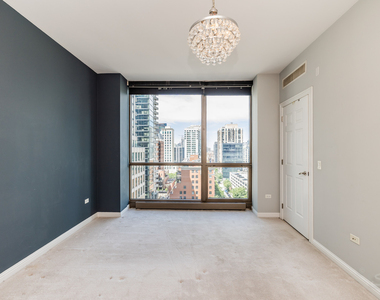 21 E Huron Street - Photo Thumbnail 53