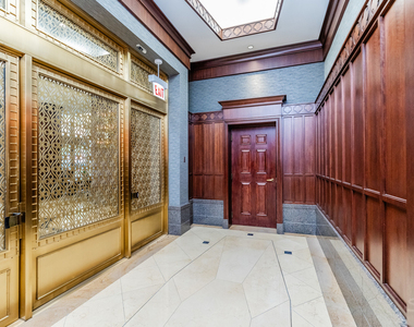 21 E Huron Street - Photo Thumbnail 10