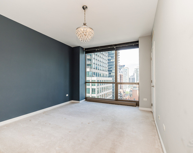 21 E Huron Street - Photo Thumbnail 52