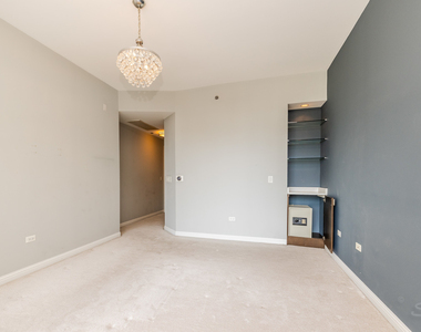 21 E Huron Street - Photo Thumbnail 57