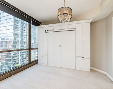 21 E Huron Street - Photo Thumbnail 43
