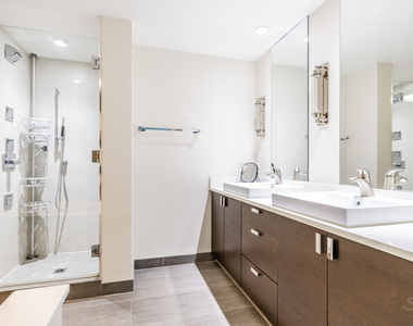 21 E Huron Street - Photo Thumbnail 47