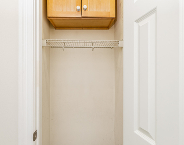 21 E Huron Street - Photo Thumbnail 14