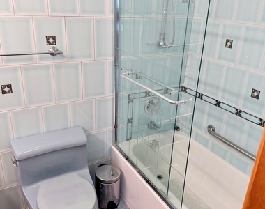 10 Mayflower Road - Photo Thumbnail 15