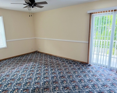 10 Mayflower Road - Photo Thumbnail 13