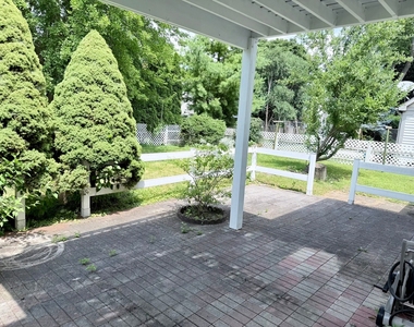 10 Mayflower Road - Photo Thumbnail 20