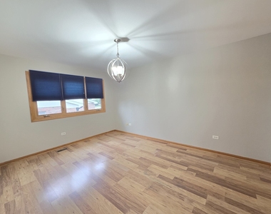 8112 Rutherford Drive - Photo Thumbnail 15