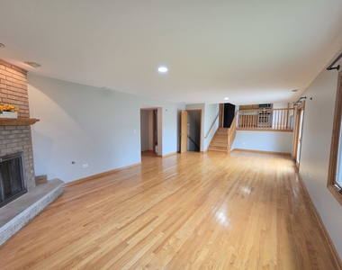 8112 Rutherford Drive - Photo Thumbnail 12