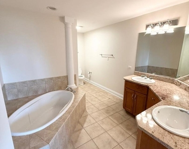 2005 Alta Vista Court - Photo Thumbnail 13