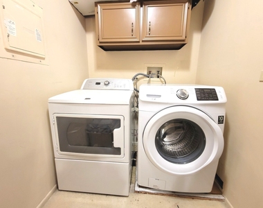 351 Newgate Court - Photo Thumbnail 8