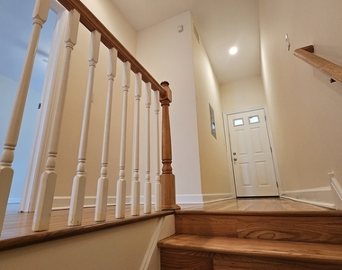 509 N Hartland Court - Photo Thumbnail 17
