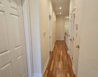 509 N Hartland Court - Photo Thumbnail 3