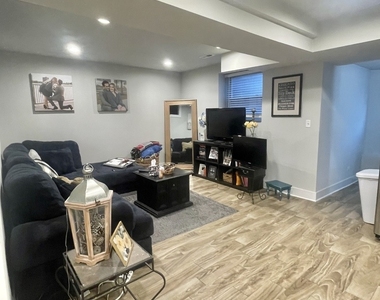 3702 N Fremont Street - Photo Thumbnail 5