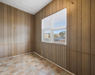 3115 W 54th Place - Photo Thumbnail 13