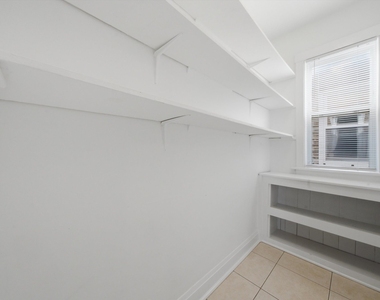 3115 W 54th Place - Photo Thumbnail 12